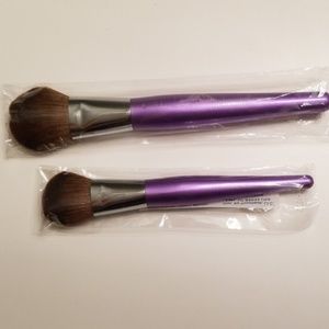 Younique Beachfront brush set
